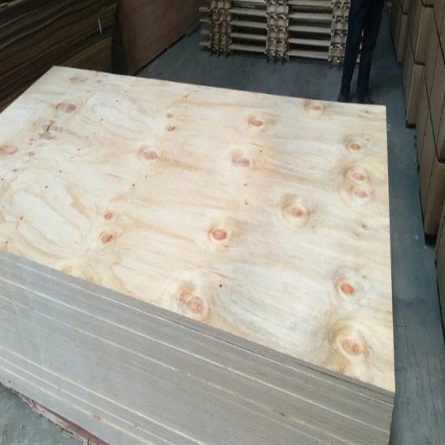 9mm 25mm Poplar Core Radiata Pine Veneer CDX Plywood for Roofing